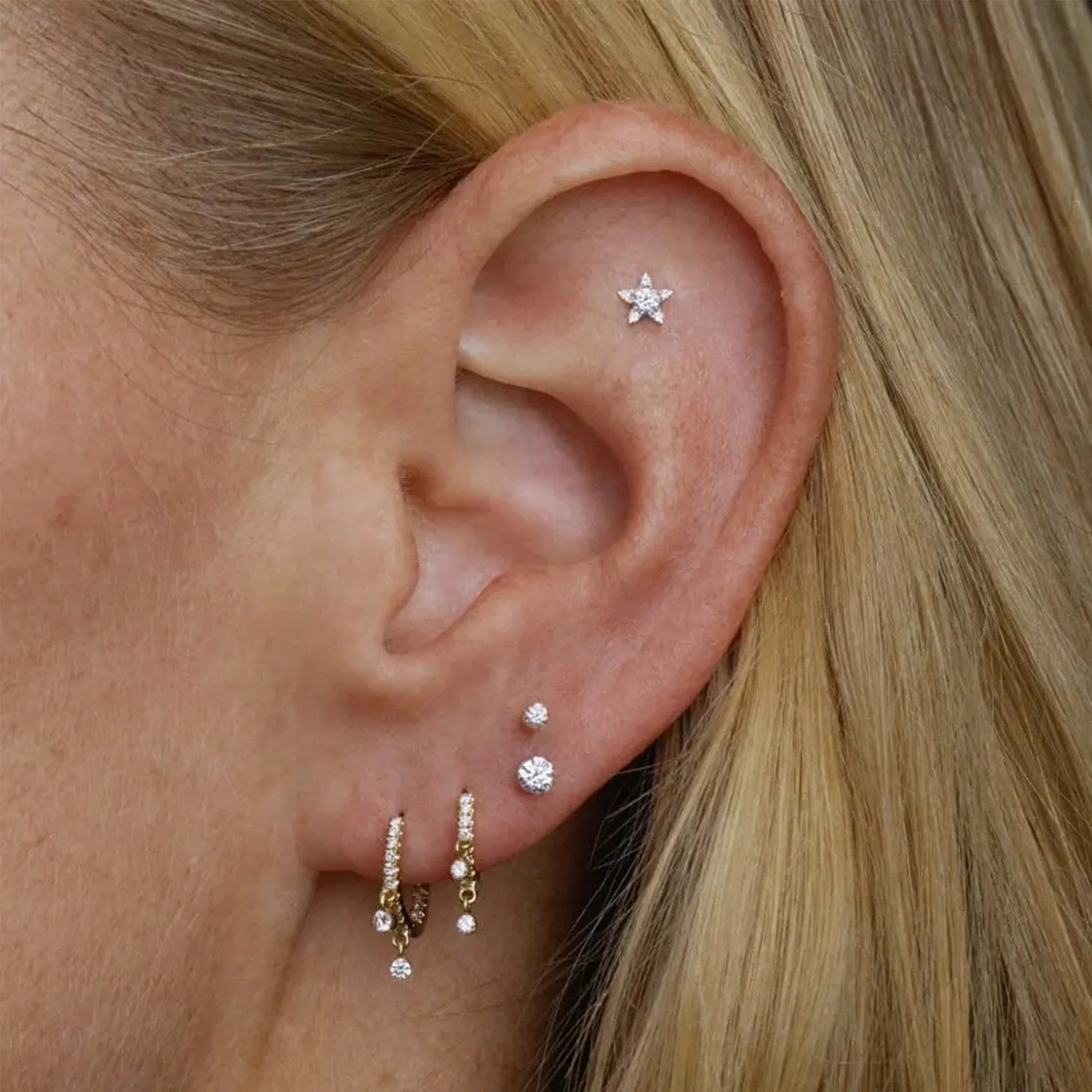 18 KARAT DIAMOND STAR SINGLE EARRING - Image 2
