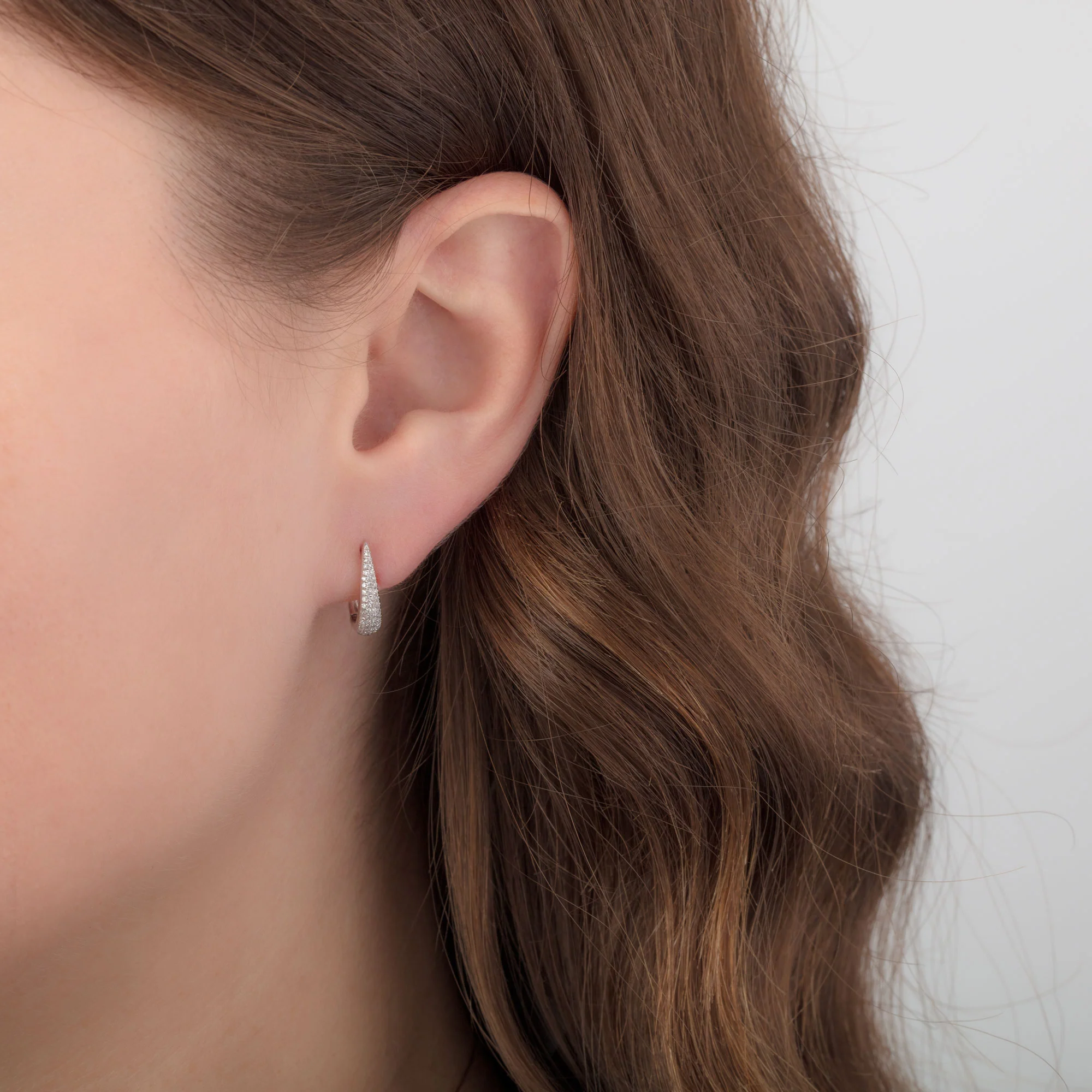 14K White Gold Diamond Tapered Hoop Earrings - Image 2