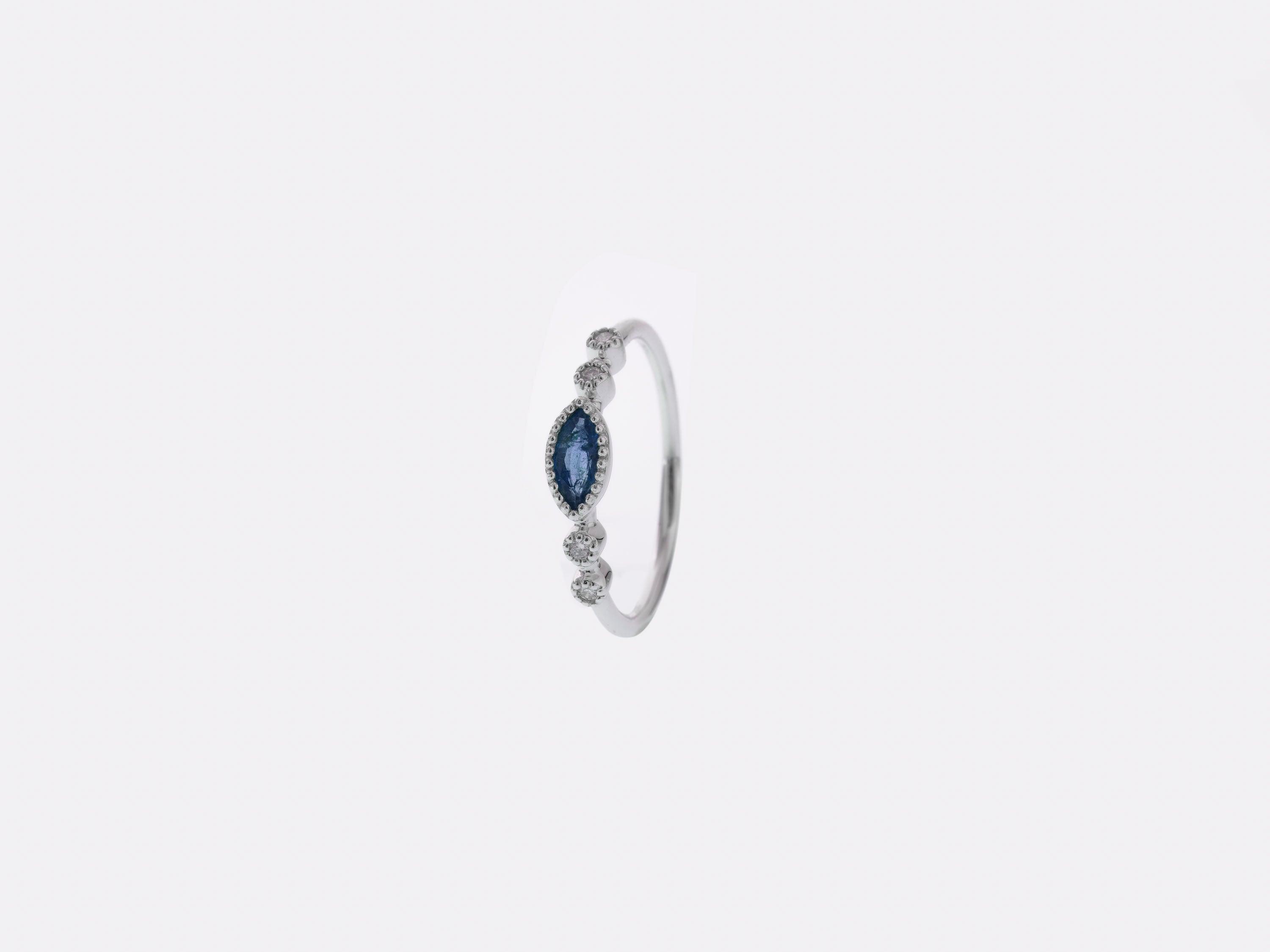 14K WHITE GOLD SAPPHIRE DIAMOND RING