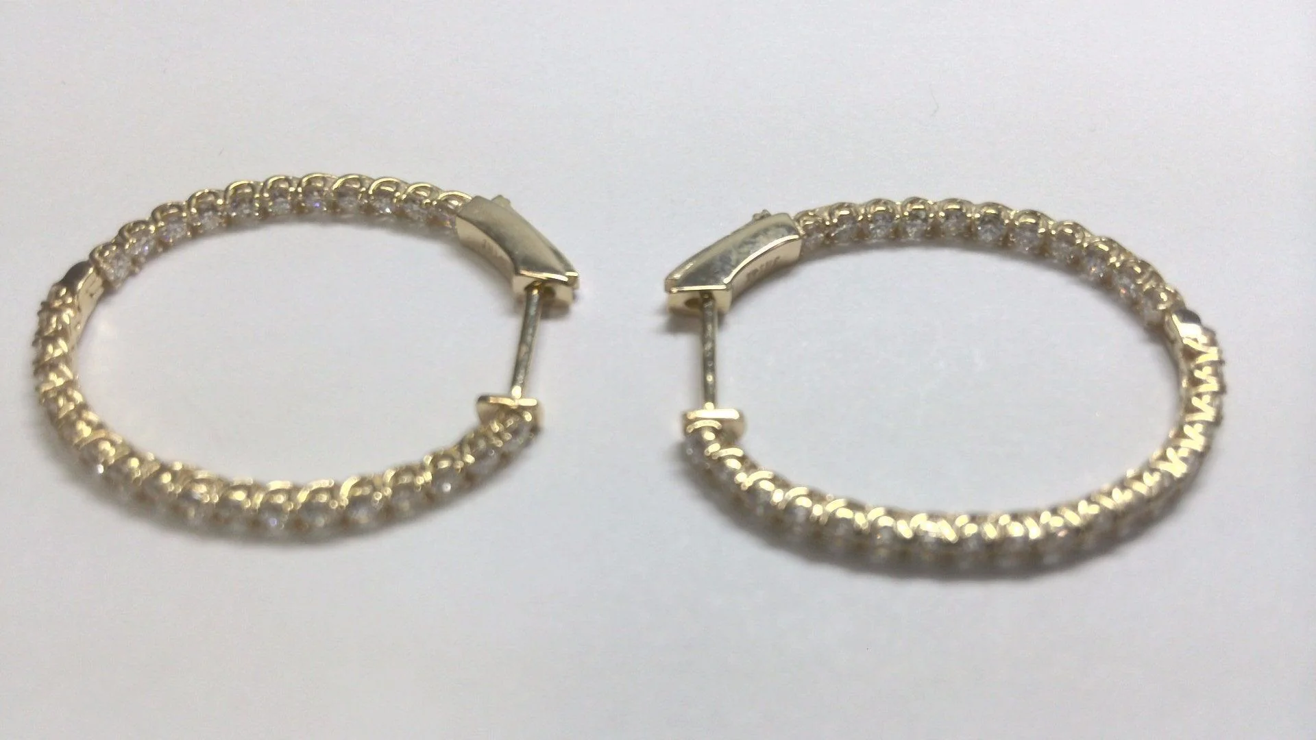 14Y YELLOW GOLD OVAL DIAMOND HOOP EARRINGS