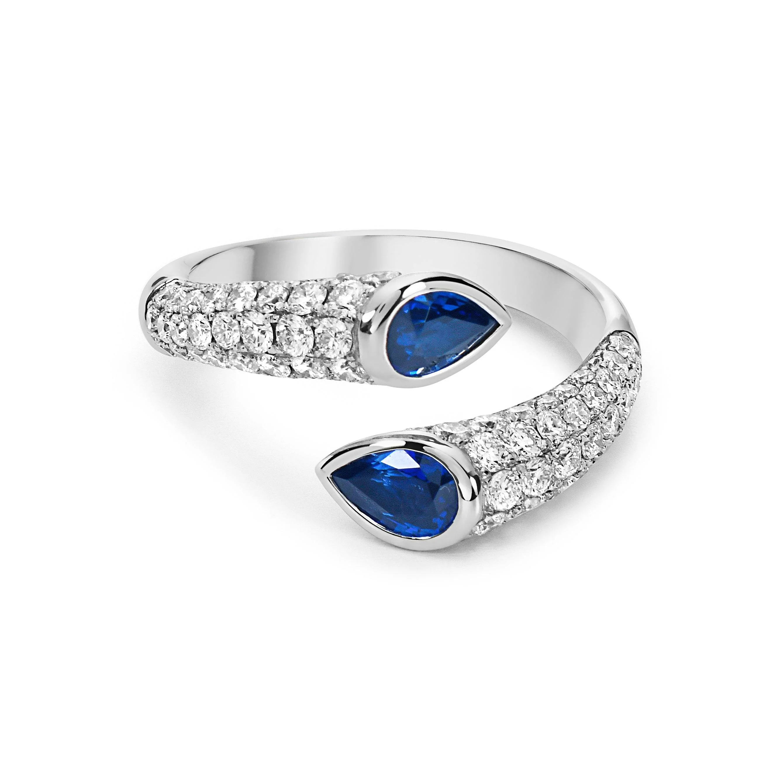 18K White Gold Diamond and Sapphire  Ring