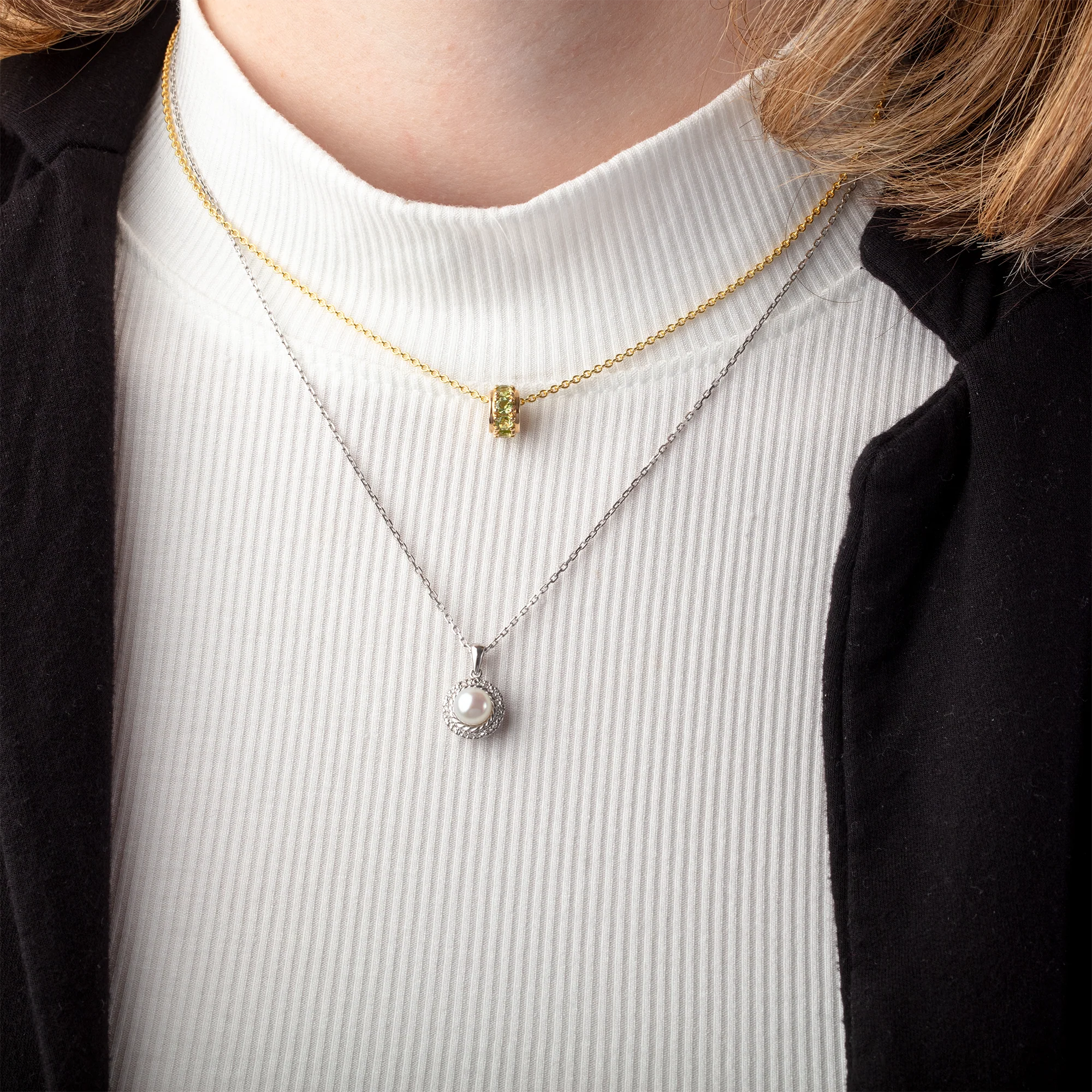 14K Yellow Gold Peridot Rondel Pendant - Image 2