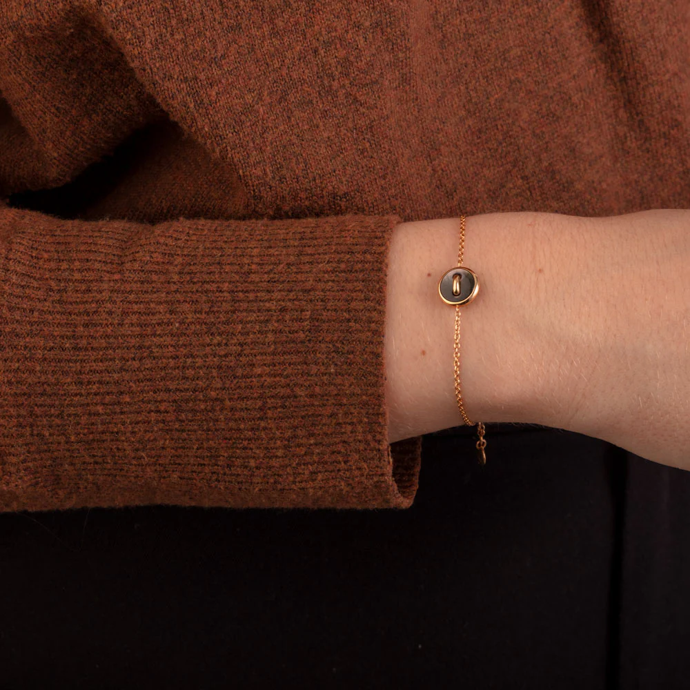 Pom Pom Dot Bracelet with White and Grey Mother-of-Pearl in 18K Rose Gold, 2.23cttw - Image 4