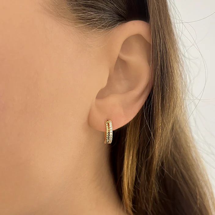 Round Diamond Rope Huggie Earrings in 14K Yellow Gold - Image 2