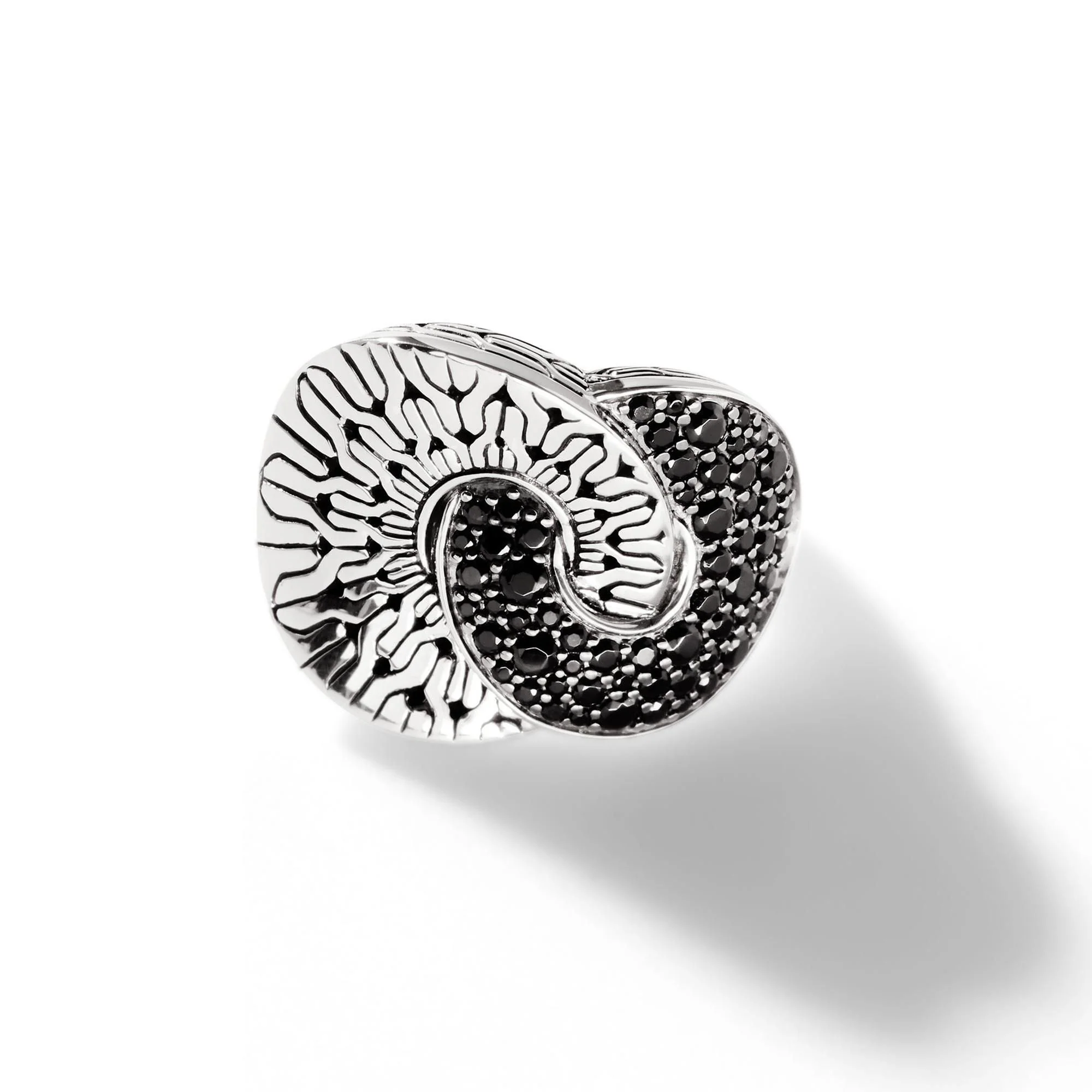 Classic Chain Interlocking Black Sapphire Ring in Sterling Silver